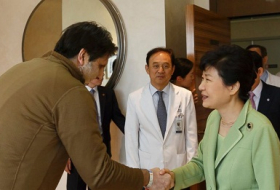 Knifed US Ambassador Released From South Korean Hospital
